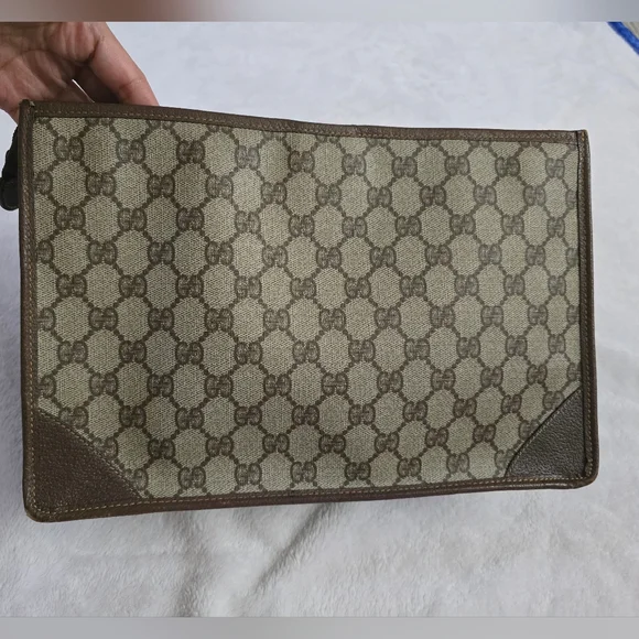 Gucci Brown Monogram Clutch Pouch Bag - Picture 3 of 15
